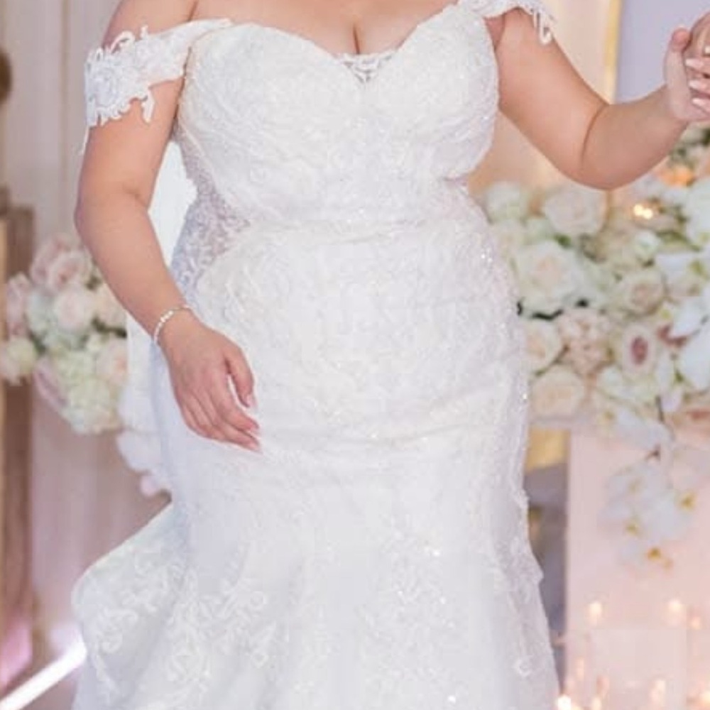 Martina Liana Off-Shoulder Lace Wedding Dress